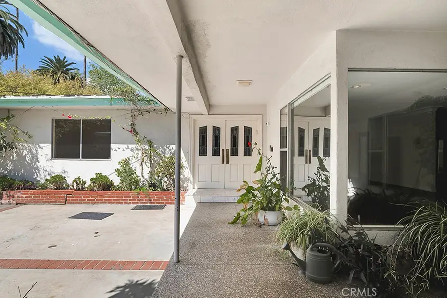 4830 Woodley Avenue, Encino, CA 91436 - #3
