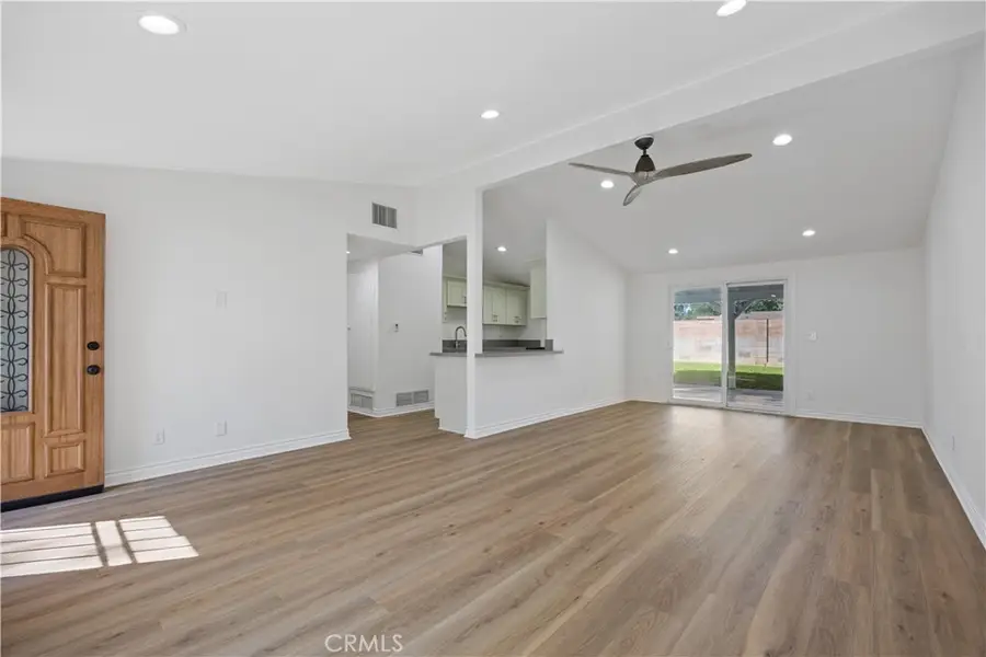 27441 Walnut Springs, Canyon Country, CA 91351 - #3