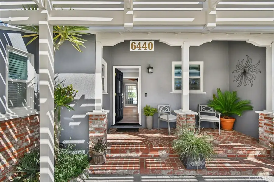 6440 Hanna Avenue, Woodland Hills, CA 91303 - #3