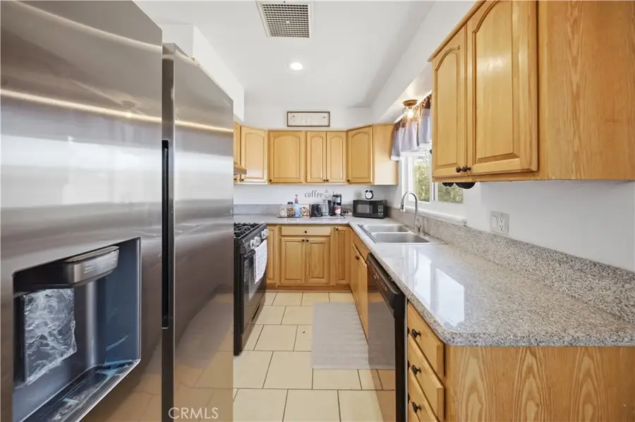 27048 Cote, Boron, CA 93516 - #2