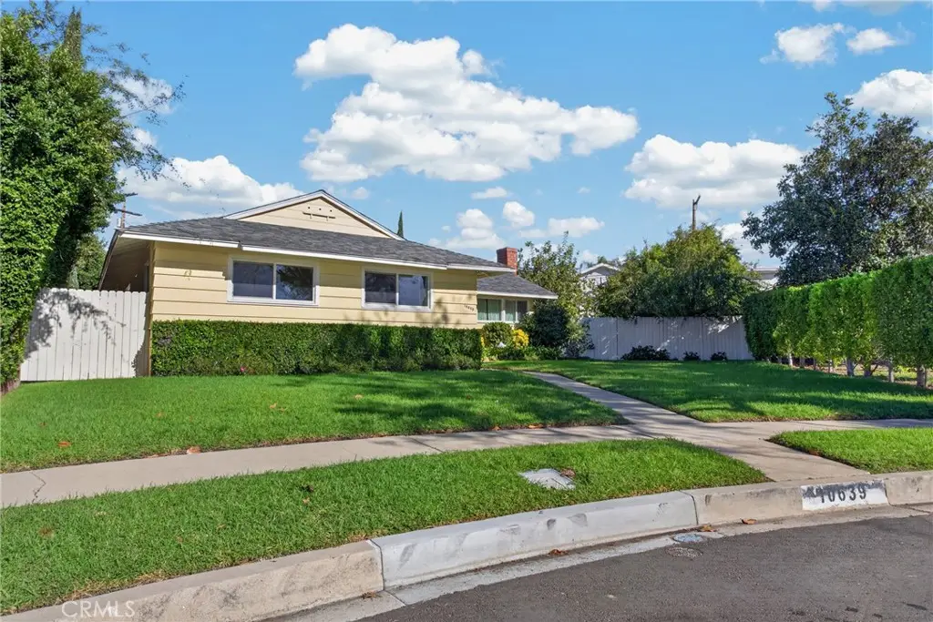 10639 Saloma, San Fernando, CA 91345 - #1