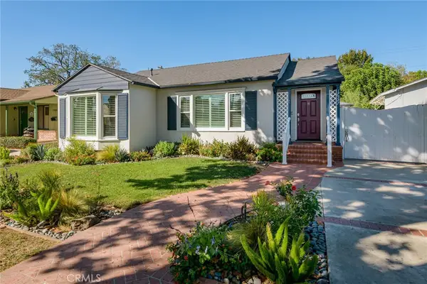 17527 Lemay Place, Lake Balboa, CA 91406