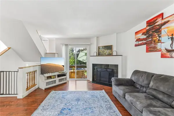 14201 Foothill Boulevard #17, Sylmar, CA 91342
