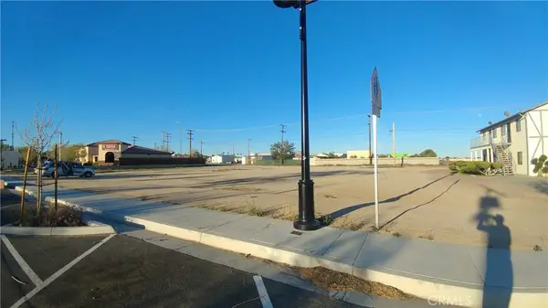 2950 Diamond Street, Rosamond, CA 93560