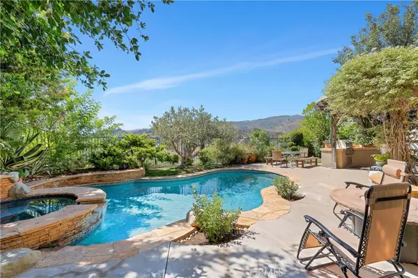 25730 Hawthorne Place, Stevenson Ranch, CA 91381