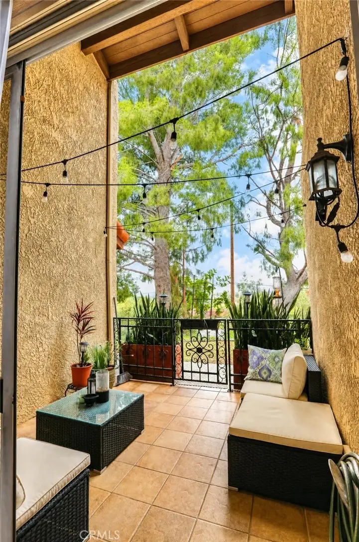 7702 Via Napoli #66, Burbank, CA 91504 - #3