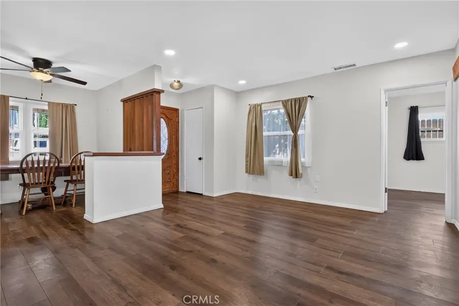 10572 Shoshone Avenue, Granada Hills, CA 91344 - #3