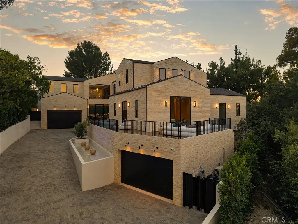 16093 Royal Oak Road, Encino, CA 91436 - #1