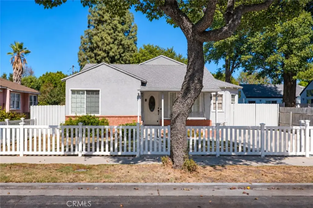 16819 Wyandotte Street, Lake Balboa, CA 91406 - #1