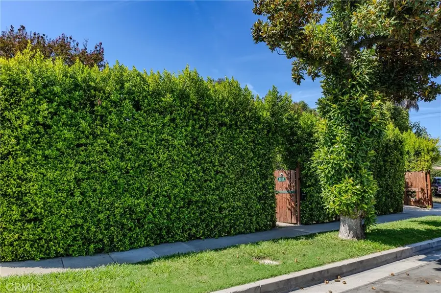 6355 Blucher Avenue, Van Nuys, CA 91411 - #2