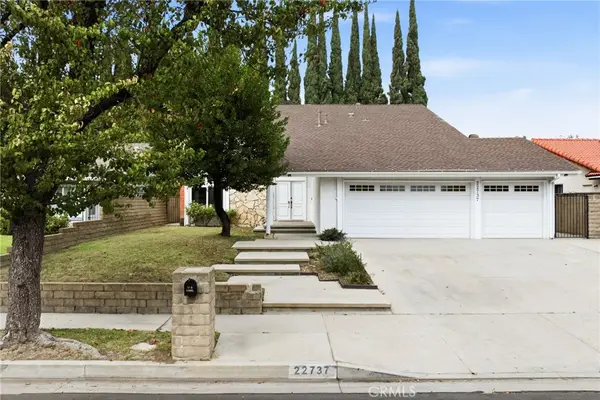 22737 Stagg Street, West Hills, CA 91304