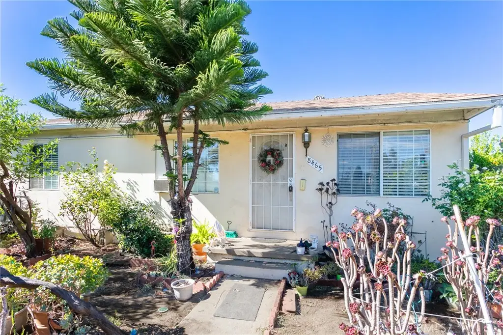 8465 Hazeltine, Panorama City, CA 91402 - #1