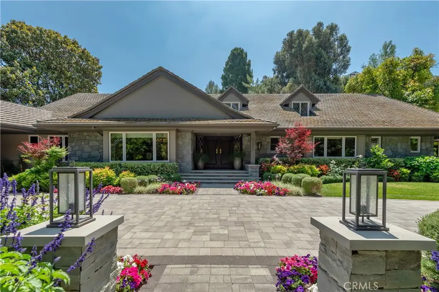 15946 Woodvale Road, Encino, CA 91436 - #3