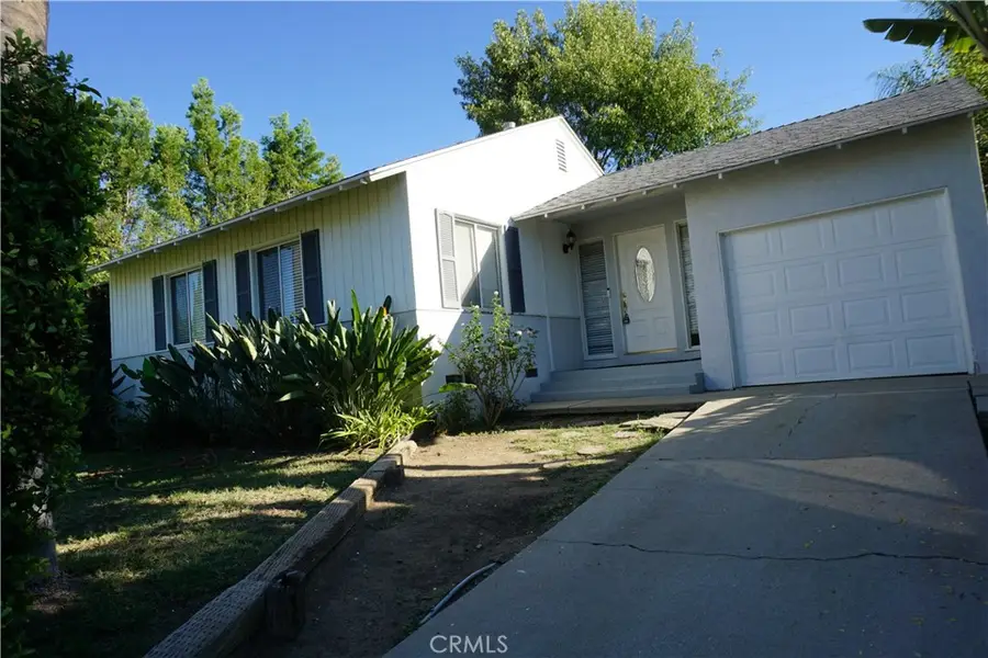 17630 Rhoda Street, Encino, CA 91316 - #2