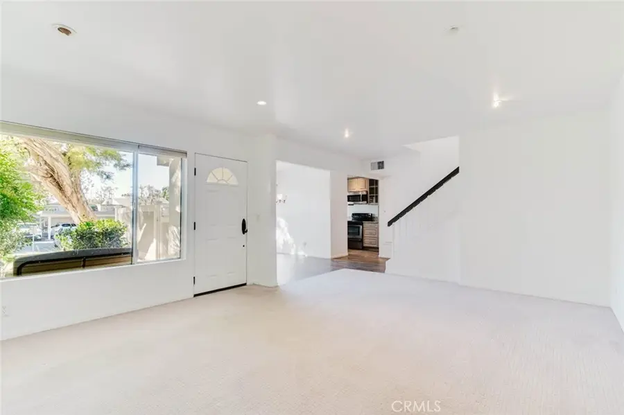 18501 Mayall Street #A, Northridge, CA 91324 - #3