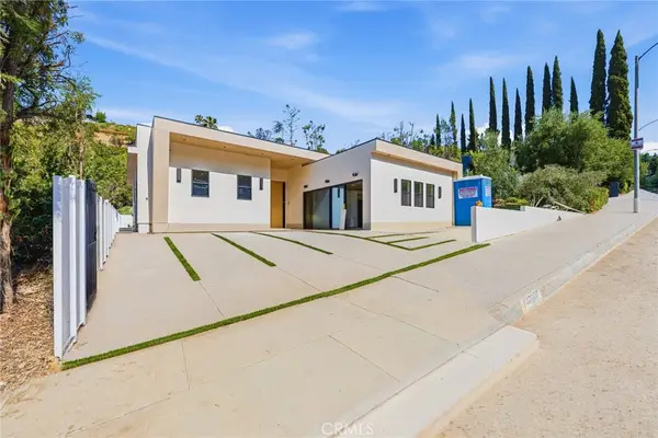 17000 Escalon, Encino, CA 91436