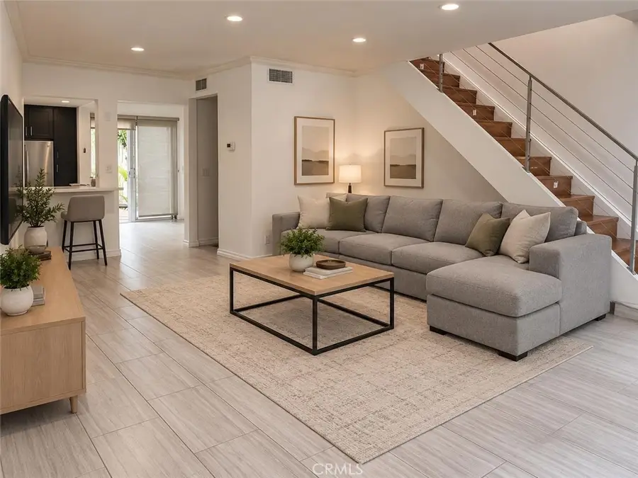 6511 Wystone Avenue #3, Reseda, CA 91335 - #2