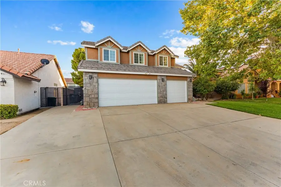 3054 Sandstone Court, Palmdale, CA 93551 - #2