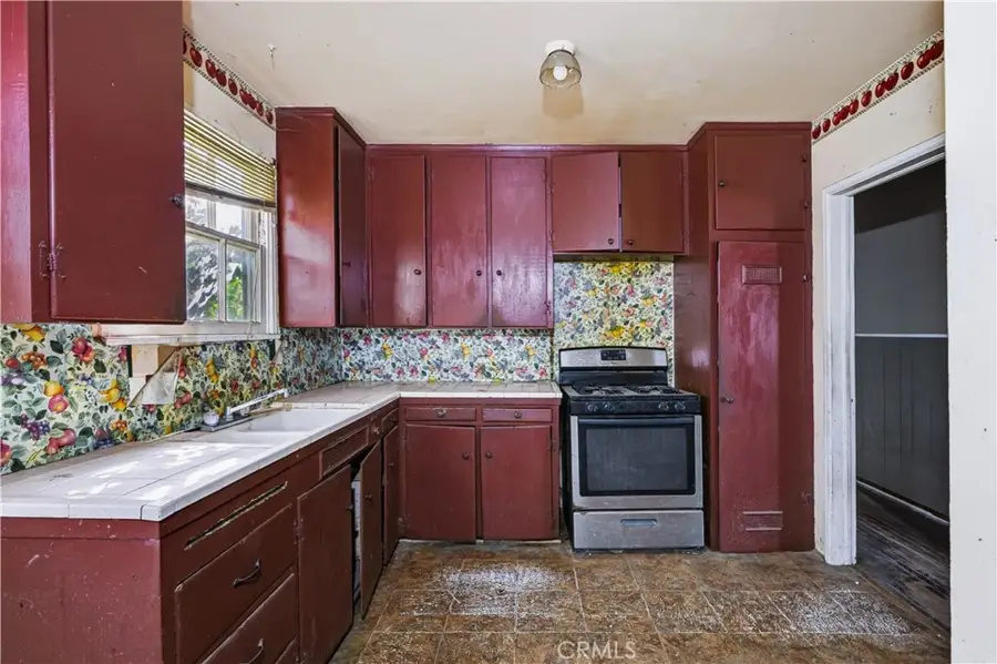 2234 Notre Dame Avenue, Pomona, CA 91766 - #3