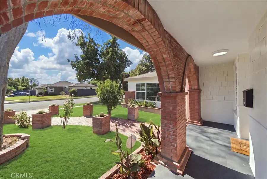 18745 Sunburst Street, Northridge, CA 91324 - #2
