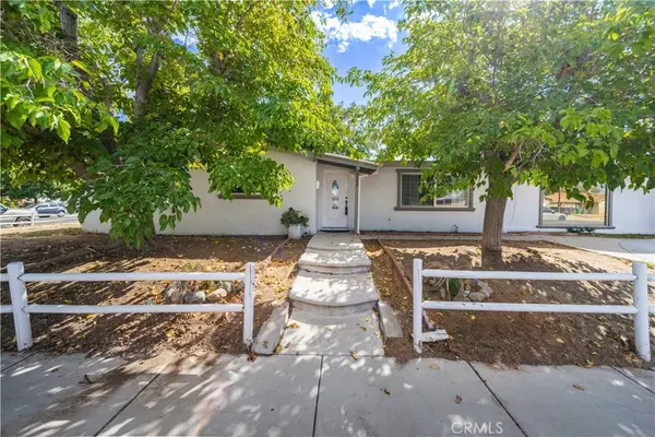 3120 E Avenue Q4, Palmdale, CA 93550