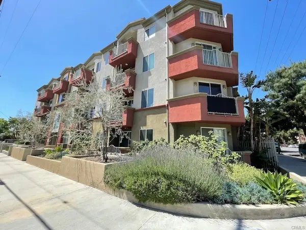 7551 Jordan Avenue #301, Canoga Park, CA 91303