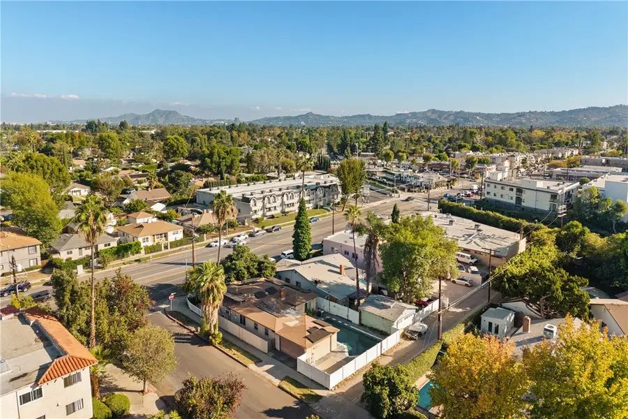 6059 Woodman Avenue, Van Nuys, CA 91401 - #2