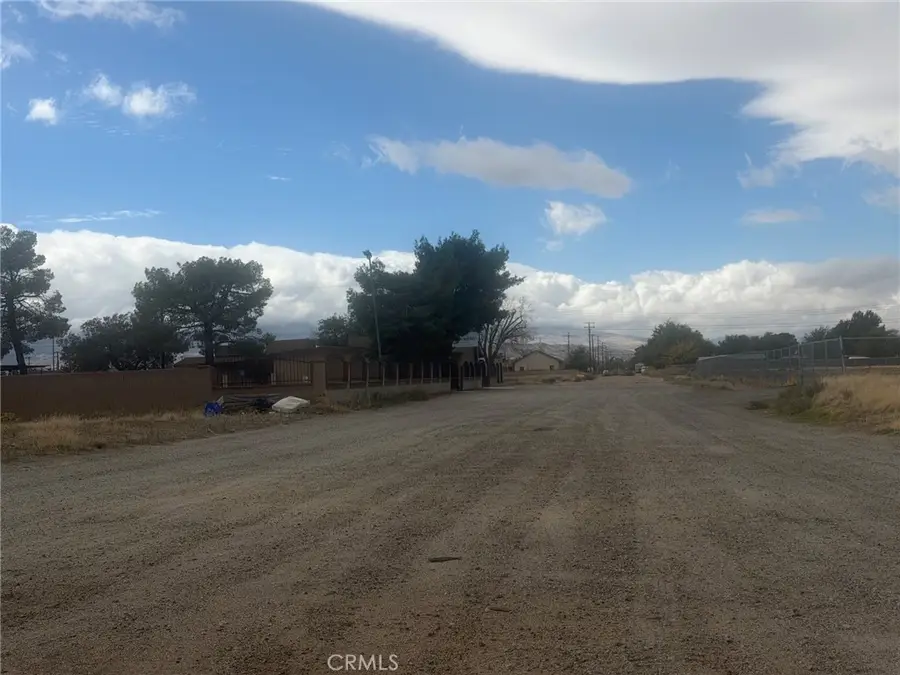 28 Avenue Q-6, Palmdale, CA 93550 - #3