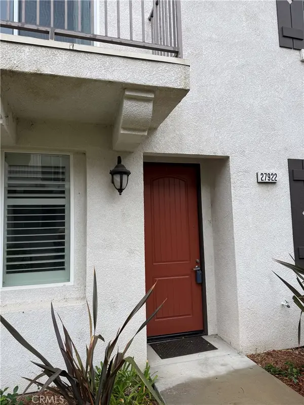 27922 Avalon Drive, Canyon Country, CA 91351