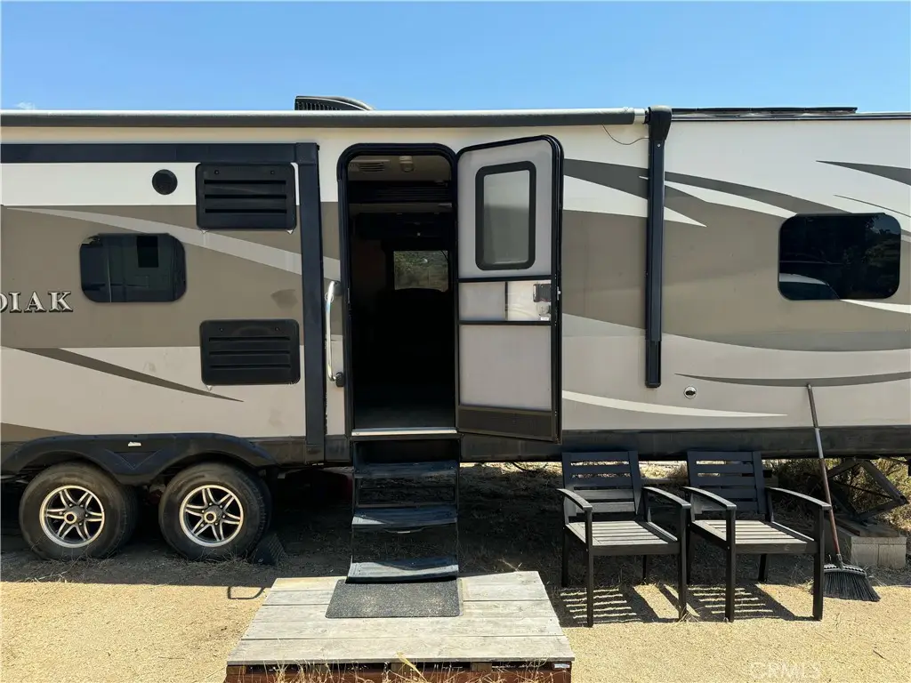 35500 Benton Road, Hemet, CA 92544 - Image #1