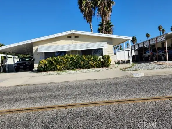 710 S Lyon Avenue, Hemet, CA 92543