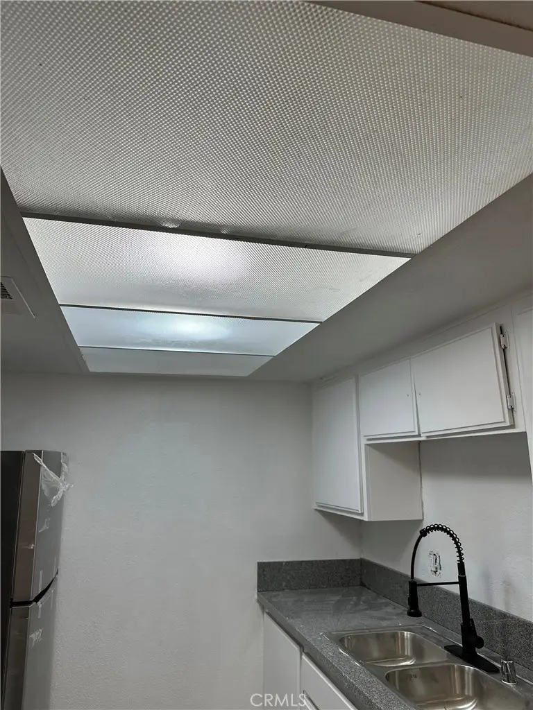 2455 West Acacia Avenue, Hemet, CA 92545 - Image #3