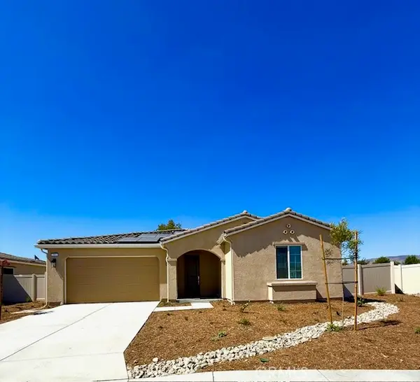 2961 Desiree Drive, San Jacinto, CA 92582