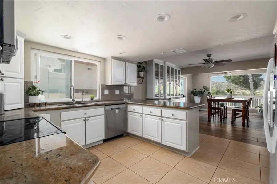 29789 Longhorn Drive, Canyon Lake, CA 92587 - Image #3