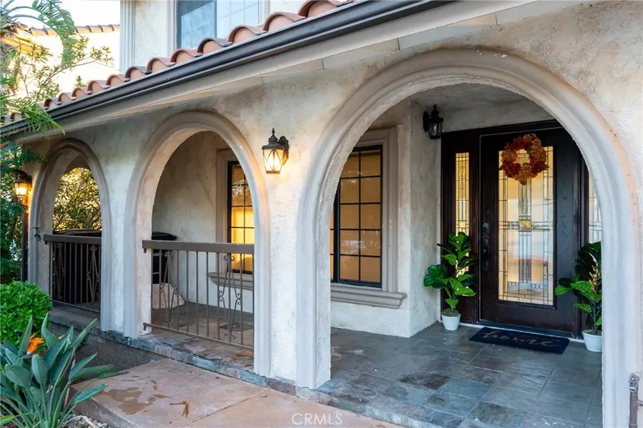 22564 Inspiration Pt, Canyon Lake, CA 92587 - Image #2