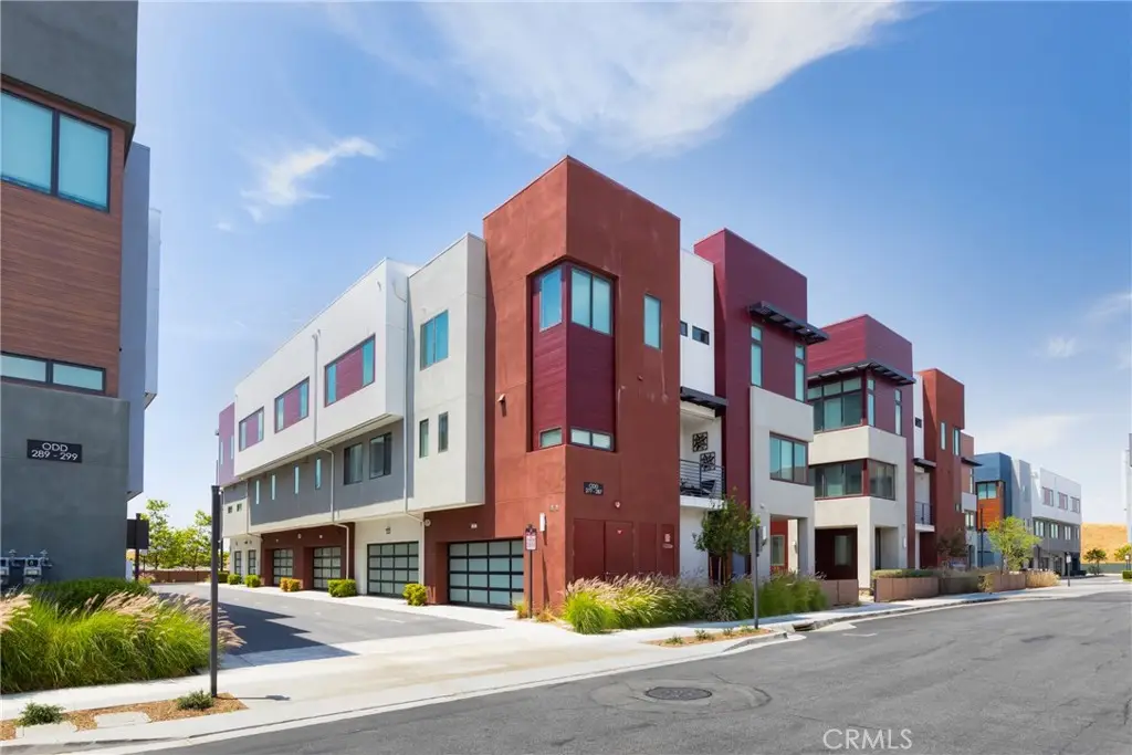 285 Lodestar, Tustin, CA 92782 - Image #1