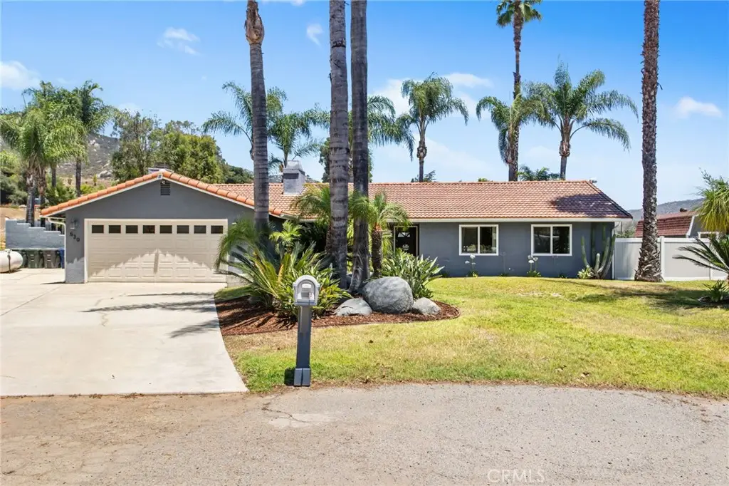 530 Paso Del Norte, Escondido, CA 92026 - #1