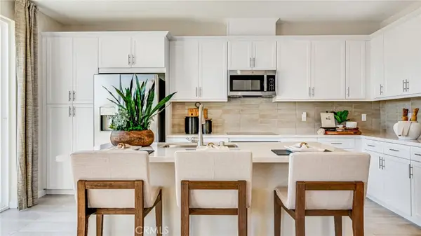 2739 E Amberley Privado, Ontario, CA 91762