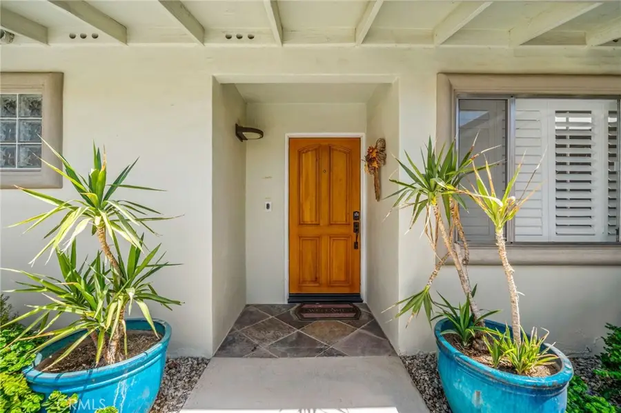 39004 Knoll View Circle, Cathedral City, CA 92234 - Image #3