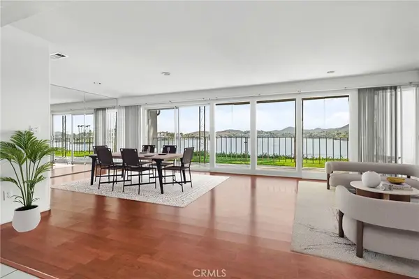 22054 Treasure Island Drive #33, Canyon Lake, CA 92587