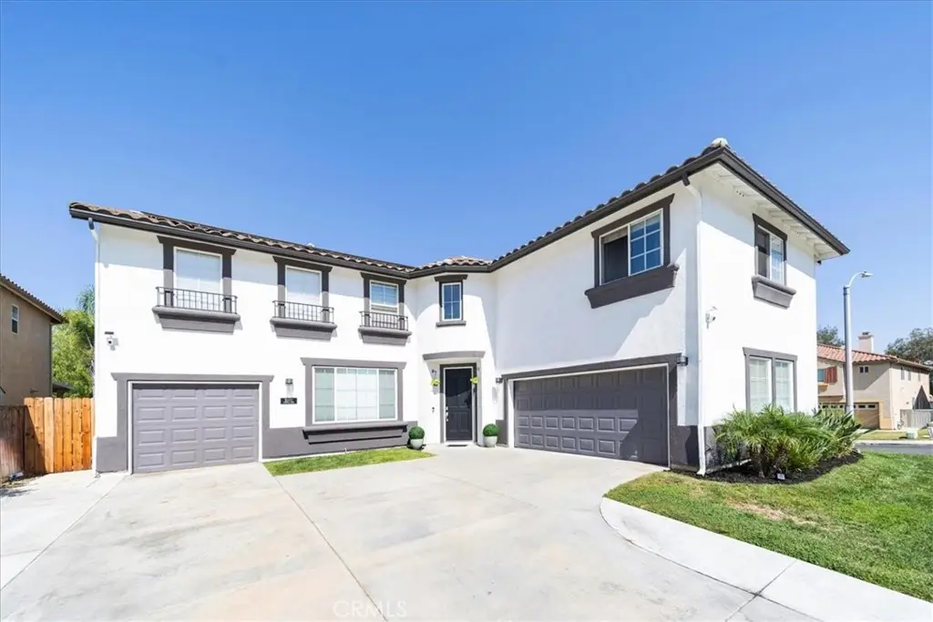 25933 Schafer, Murrieta, CA 92563 - #1