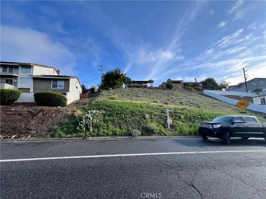 29158 Vacation Drive, Canyon Lake, CA 92587 - Image #3