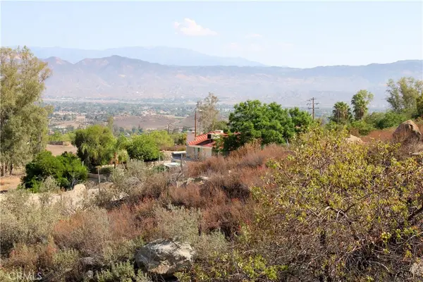 10 Vista Del Valle, Hemet, CA 92544