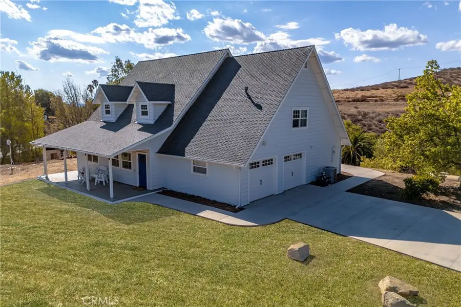 39195 Avenida Antonovich, Temecula, CA 92591 - Image #3