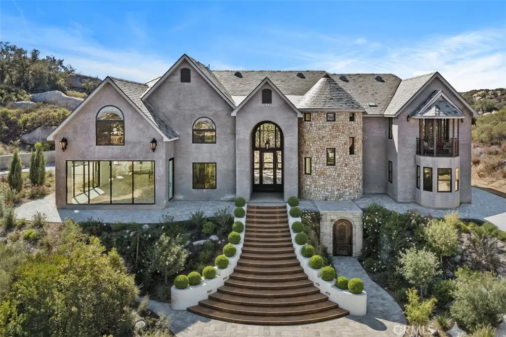 42125 Calle Paramo, Murrieta, CA 92562 - Image #1