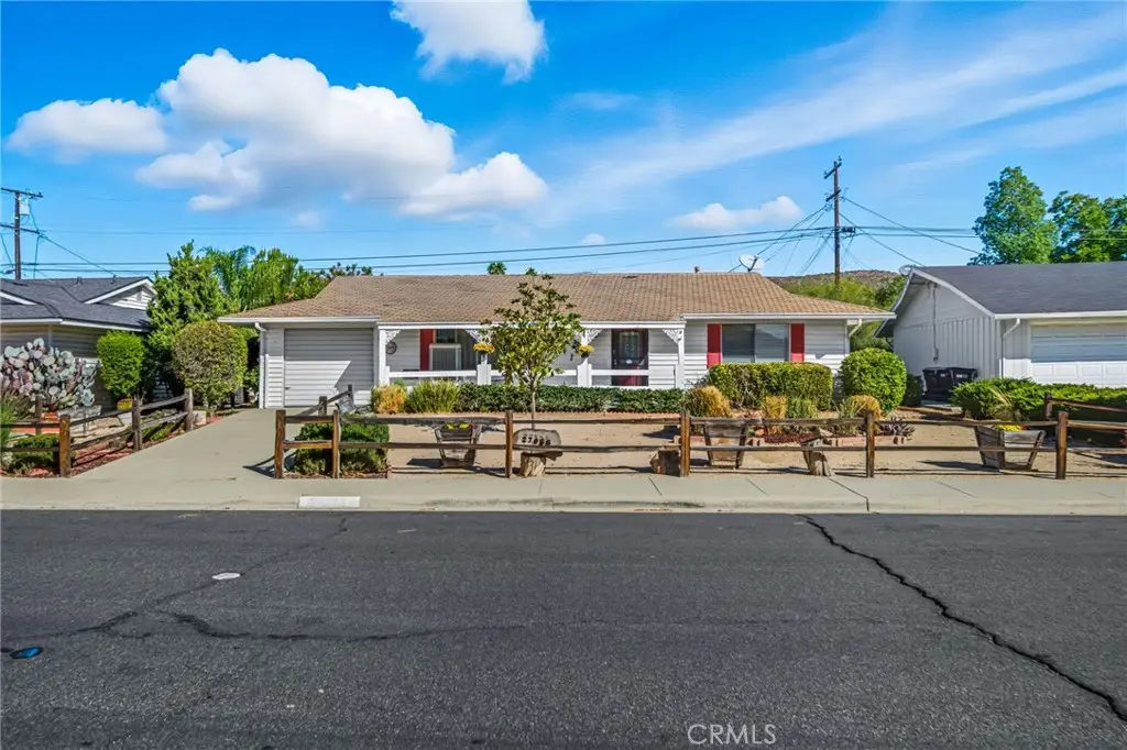 27088 Pinehurst Road, Menifee, CA 92586 - Image #1