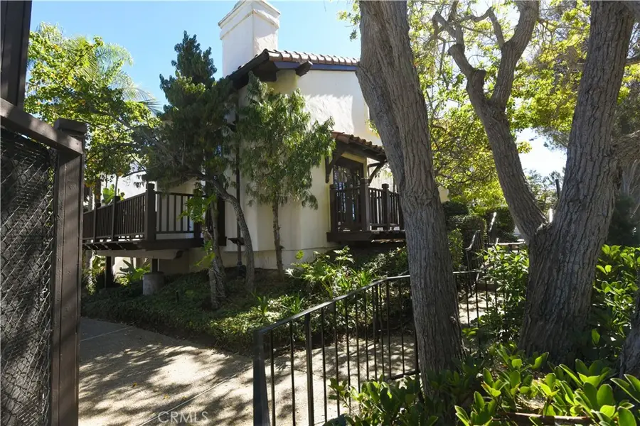 8614 Villa La Jolla Drive #6, La Jolla, CA 92037 - Image #2