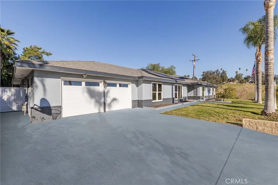16670 Arnold Avenue, Lake Elsinore, CA 92530 - Image #2