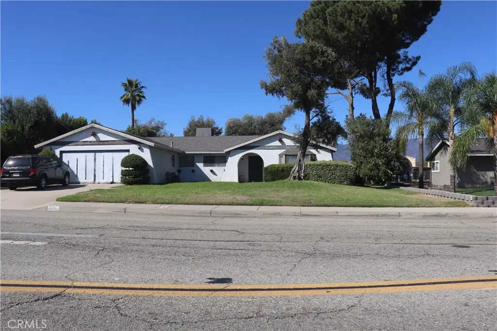 1074 W Casmalia Street, Rialto, CA 92377 - Image #1