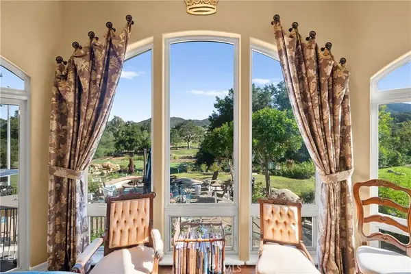 22285 Bear Creek Drive N, Murrieta, CA 92562